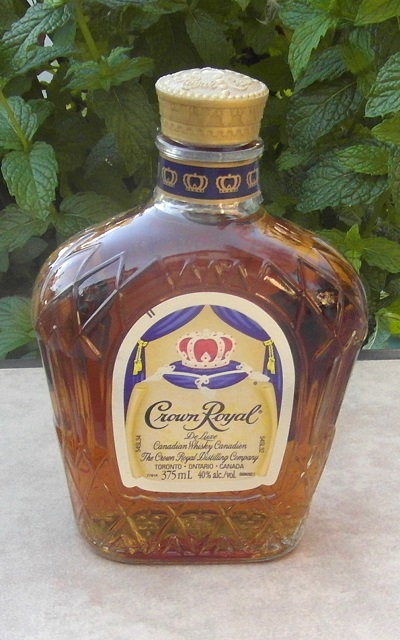 Crown Royal De Luxe « The Rum Howler Blog