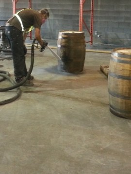 Dry Ice Blasting Bottom Barrels