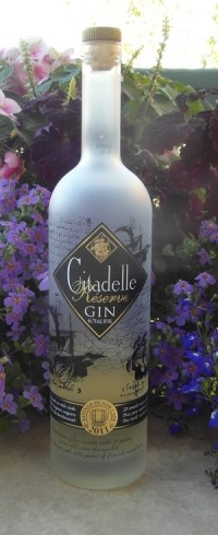 Citadelle Reserve Gin (2011 Edition) SAM_1879